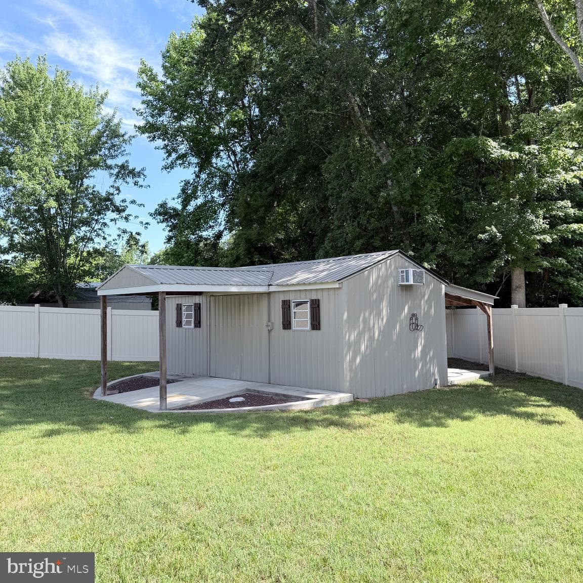 8225 Whitesville Road photo 32