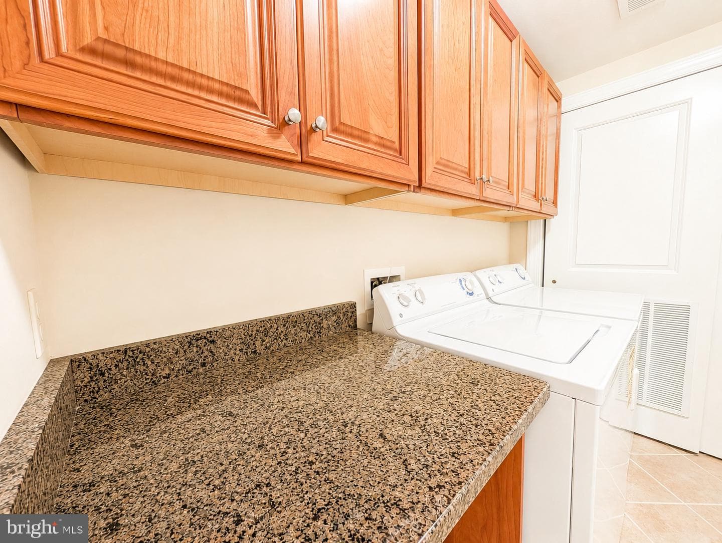 530 Riverside Drive #405 photo 33
