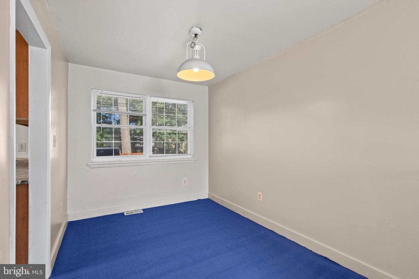 302 Brookview Drive photo 16