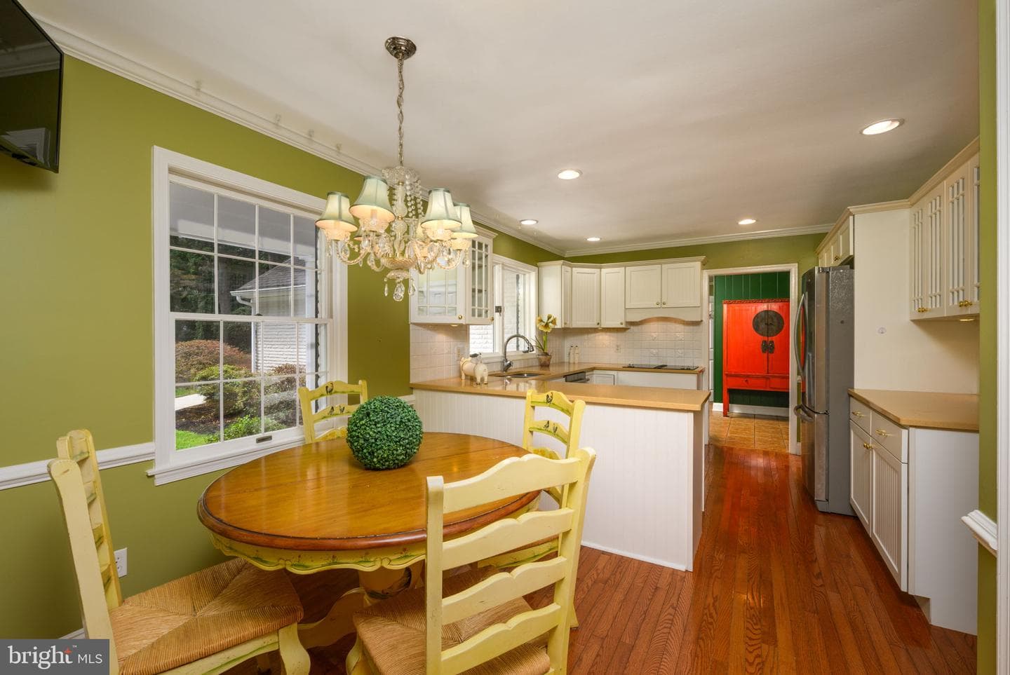 621 Douglas Road photo 30
