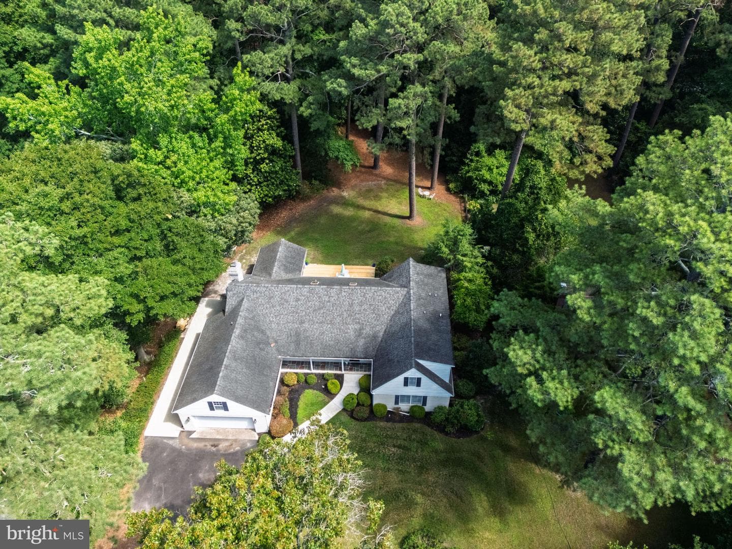 621 Douglas Road photo 59