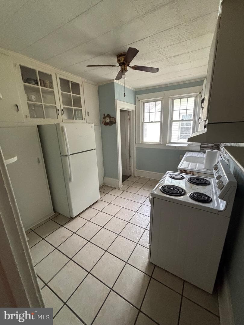 604 Light Street photo 19