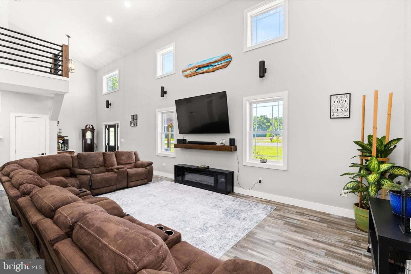 4505 Burbage Crossing Road photo 13