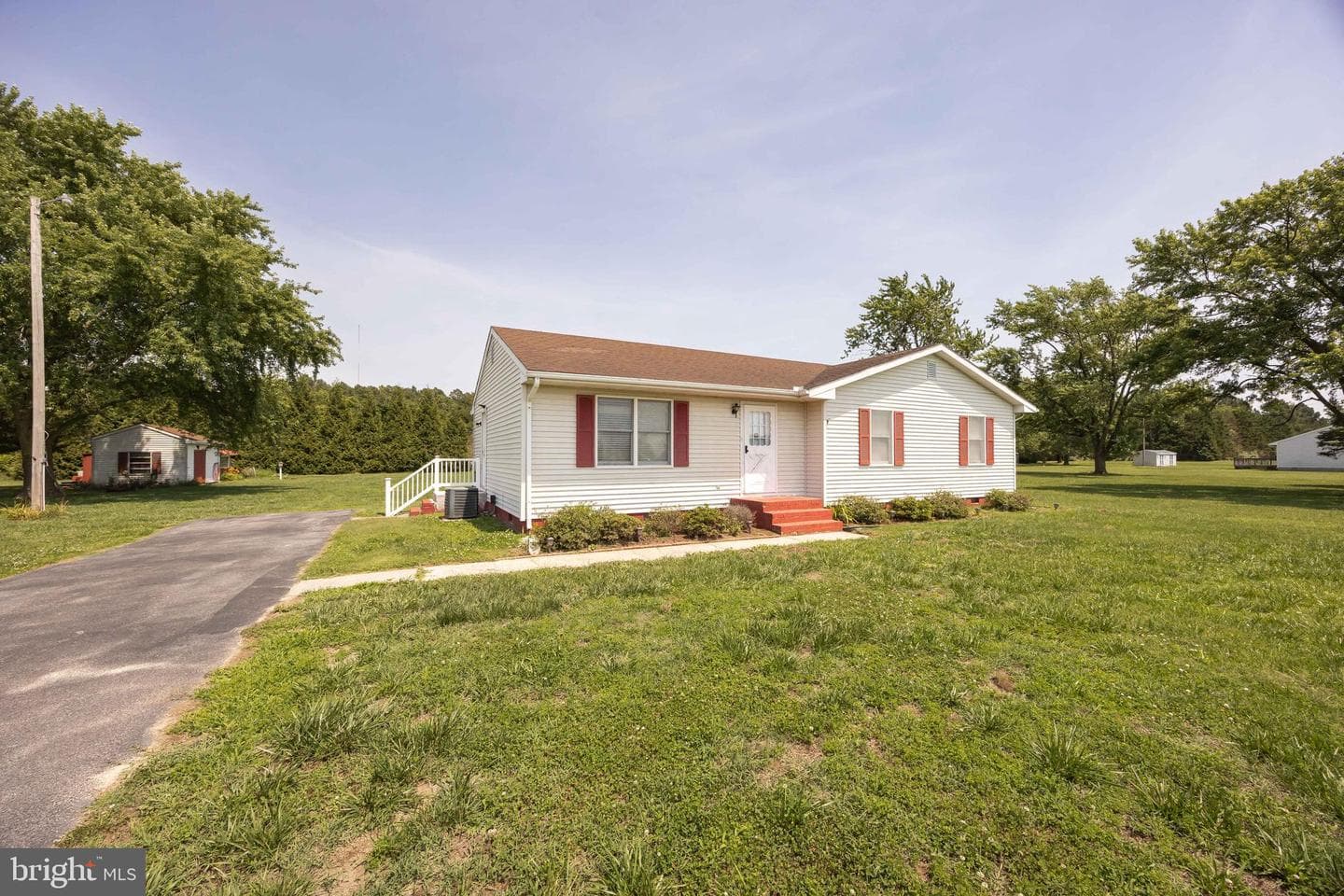 8525 N West Rd, Salisbury