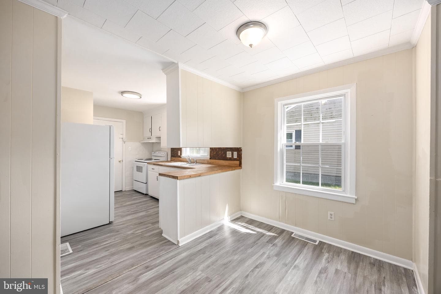 815 Roger Street photo 10