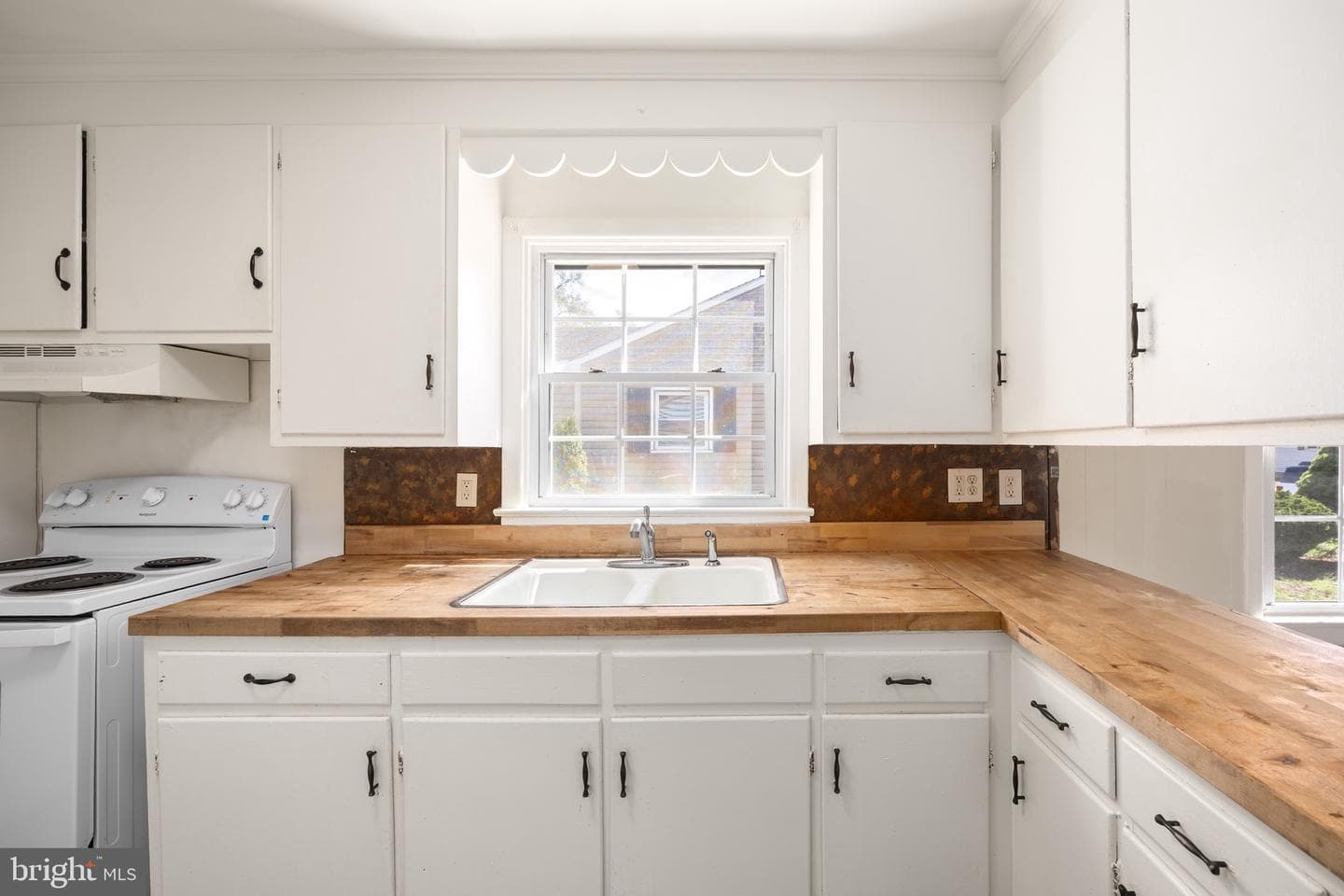815 Roger Street photo 14