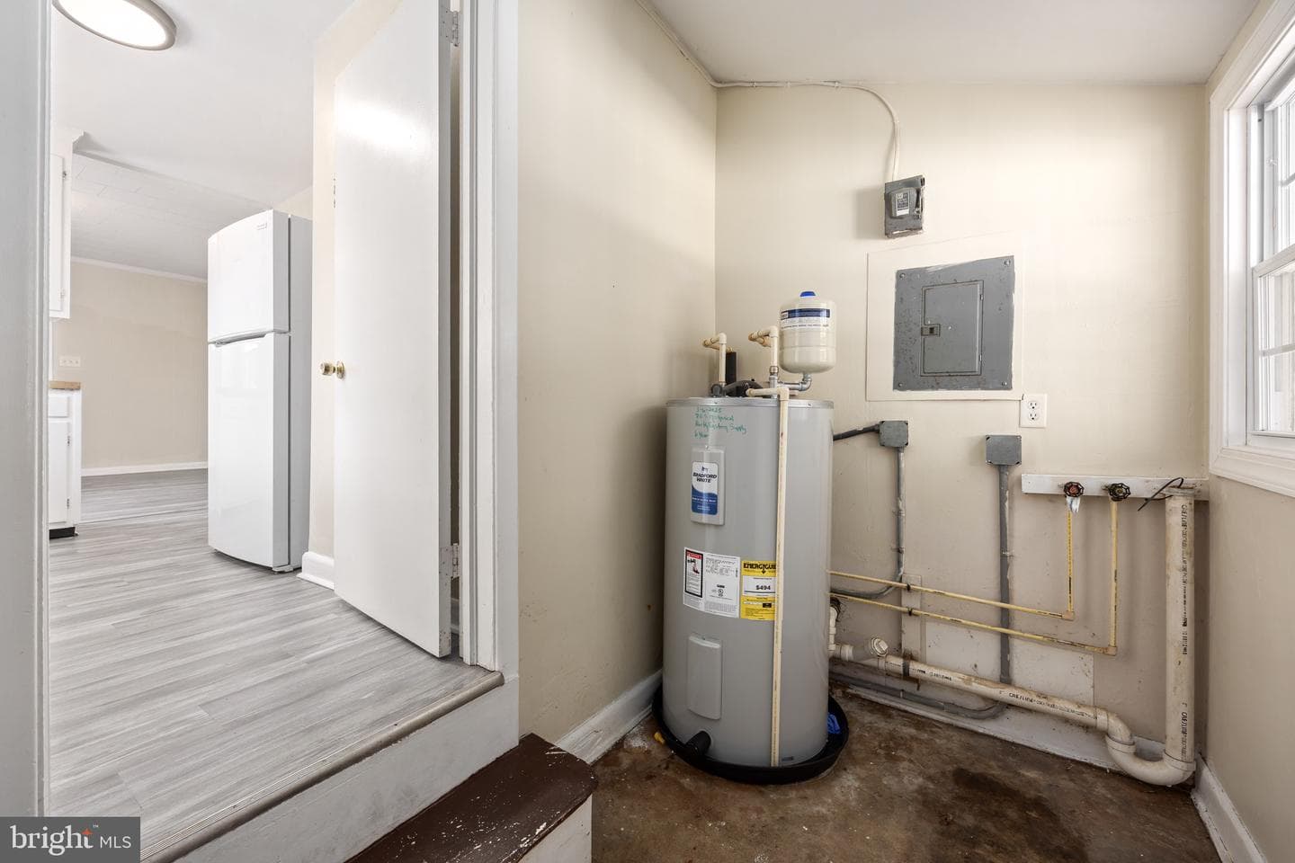 815 Roger Street photo 27