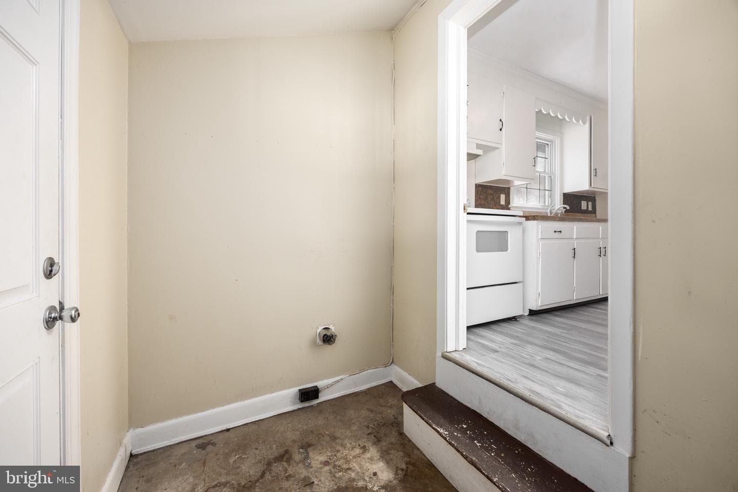 815 Roger Street photo 28