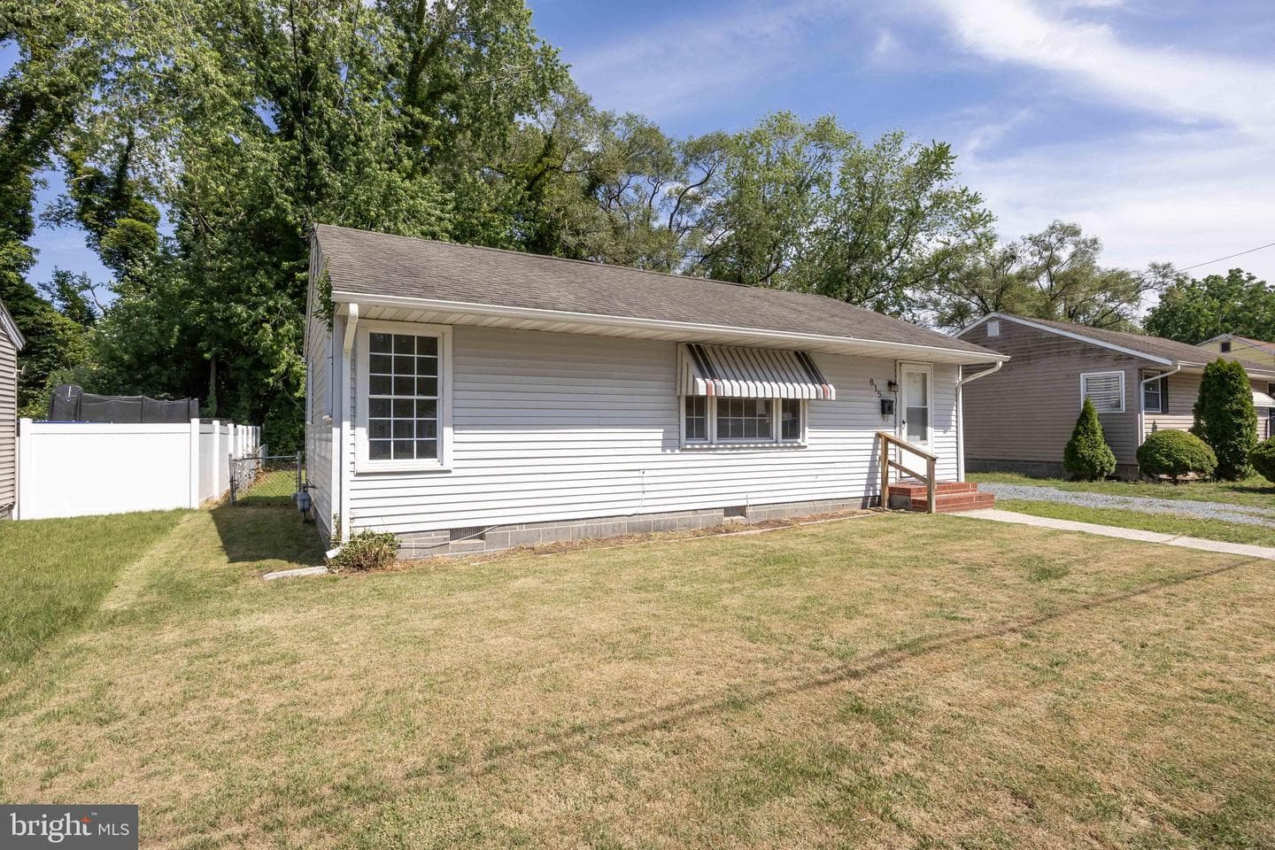 815 Roger Street photo 5