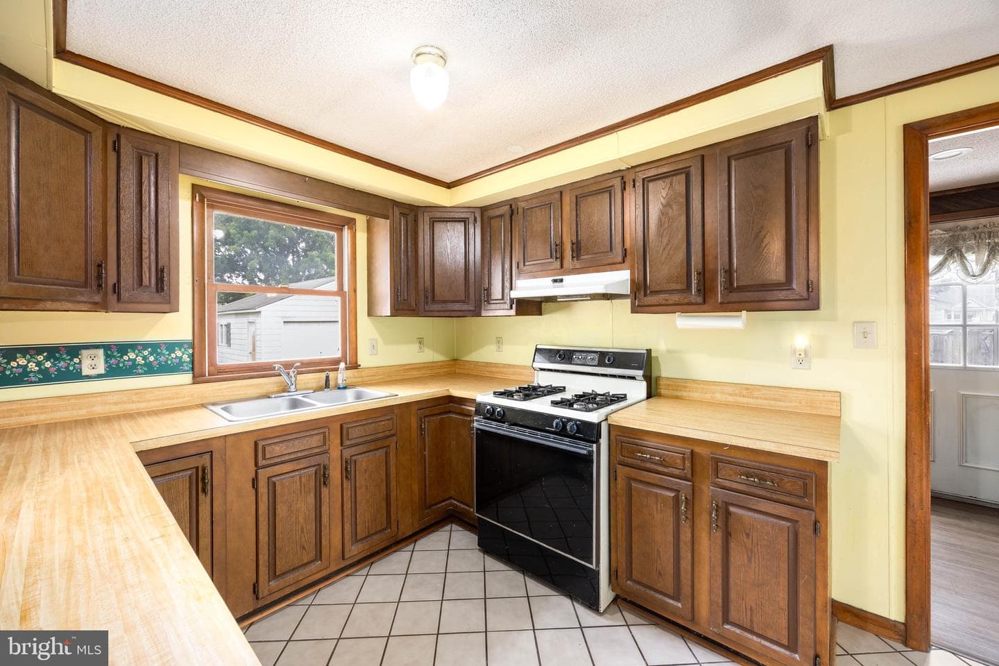 304 Calvin Drive photo 18