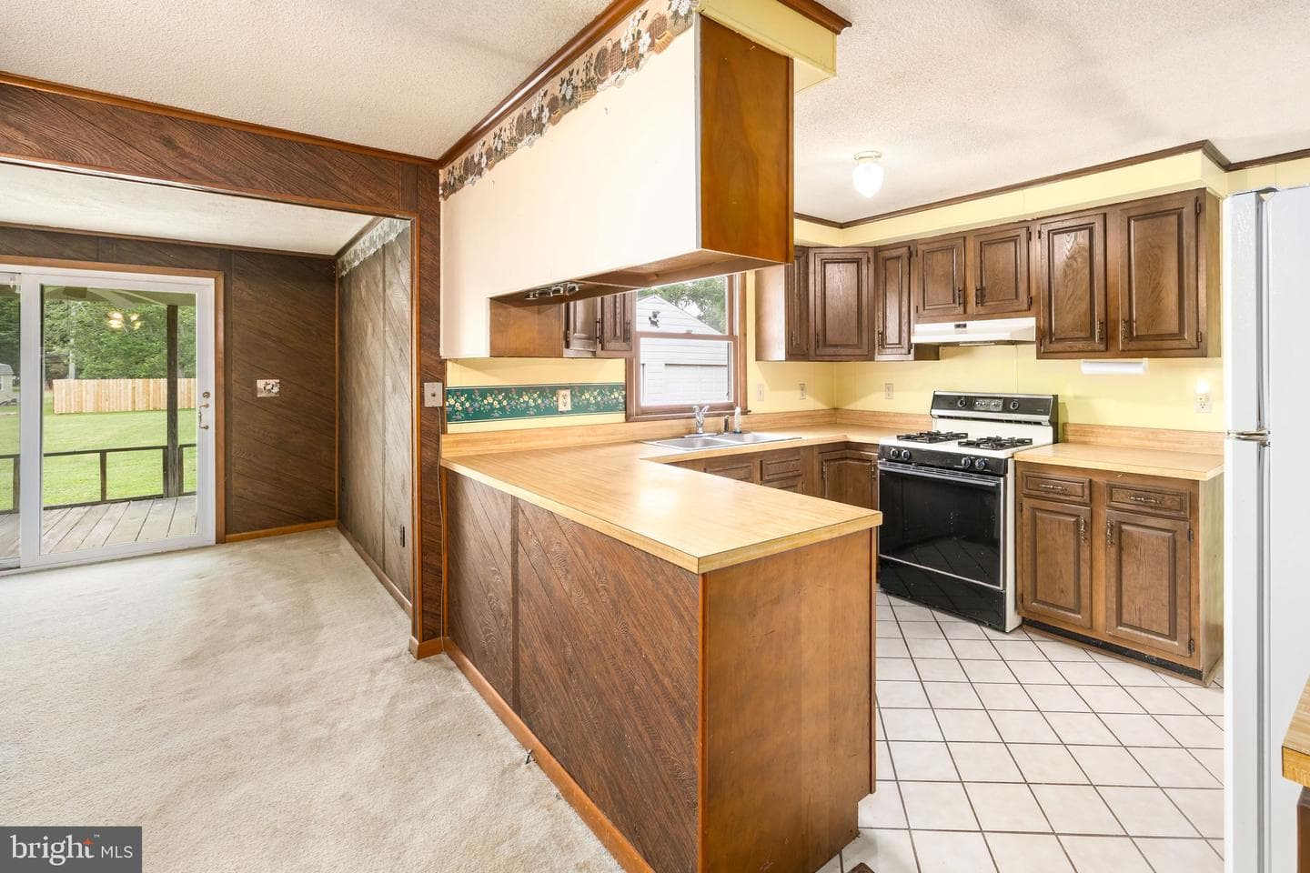 304 Calvin Drive photo 21