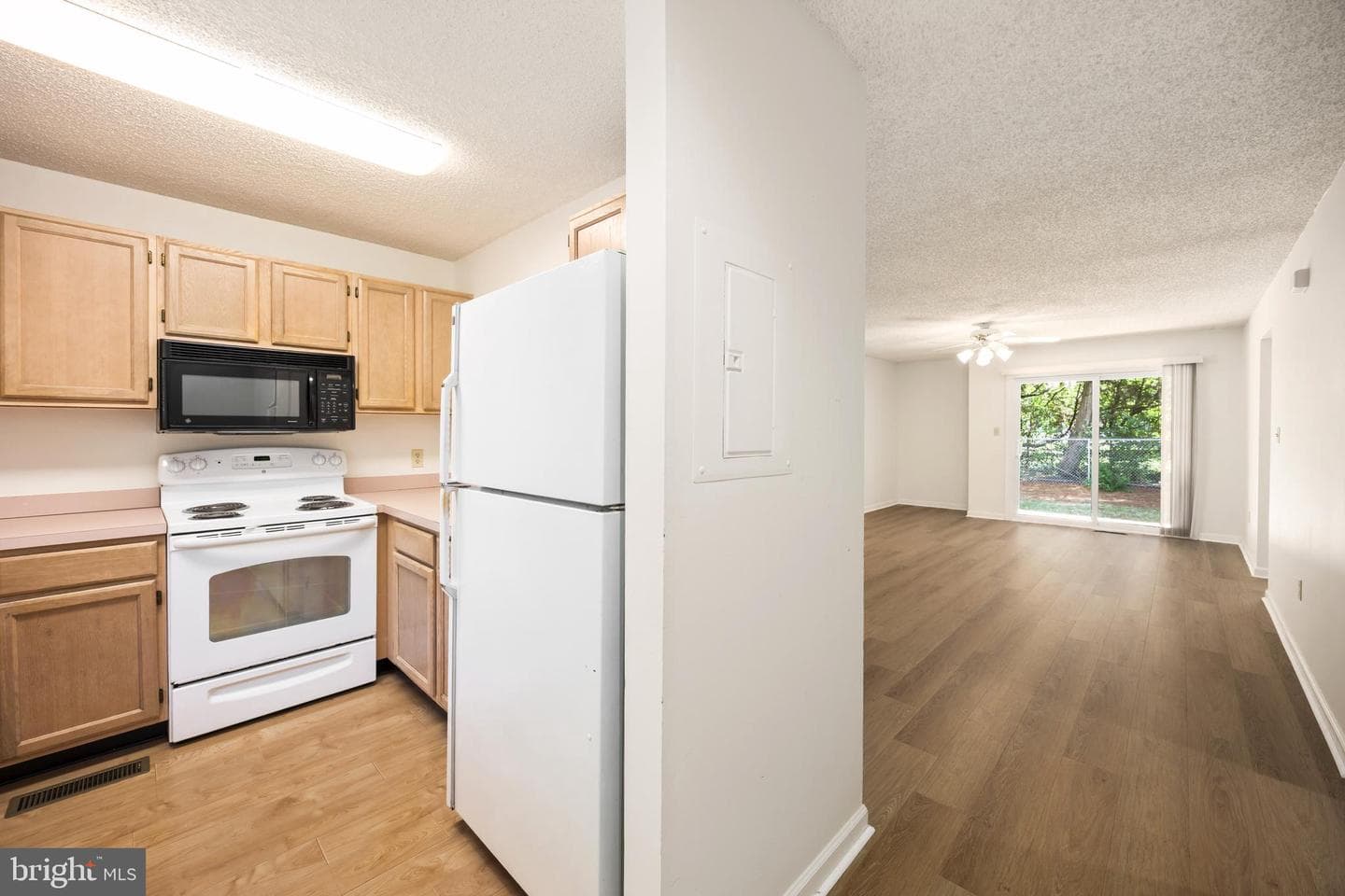 731 Canvasback Court photo 4