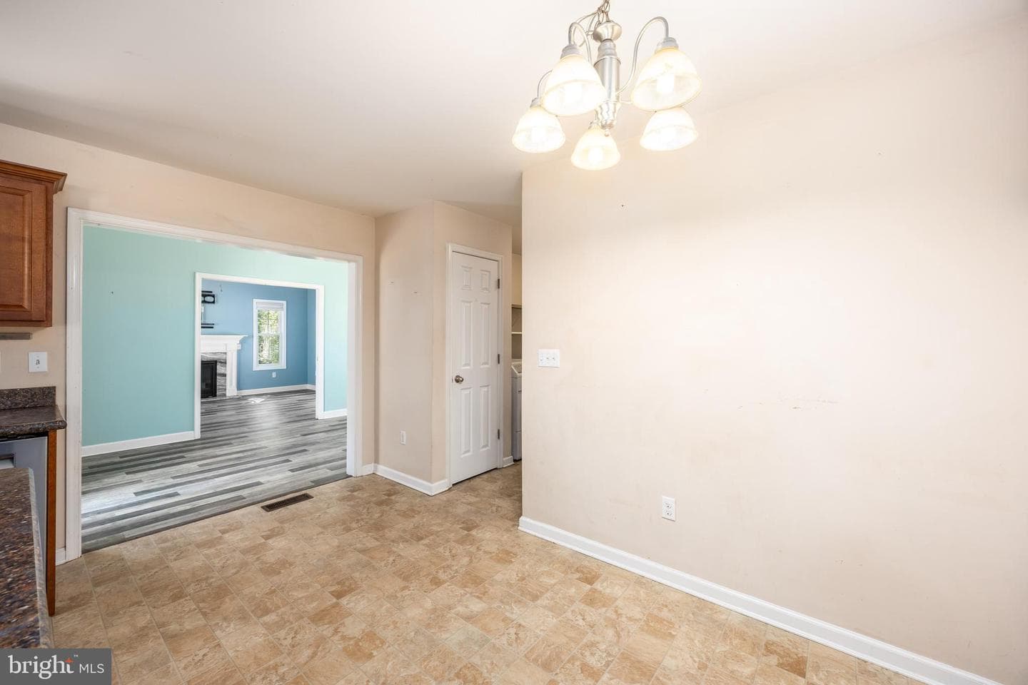 6033 Deer Creek Drive photo 13