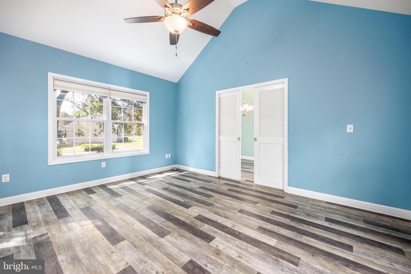 6033 Deer Creek Drive photo 23