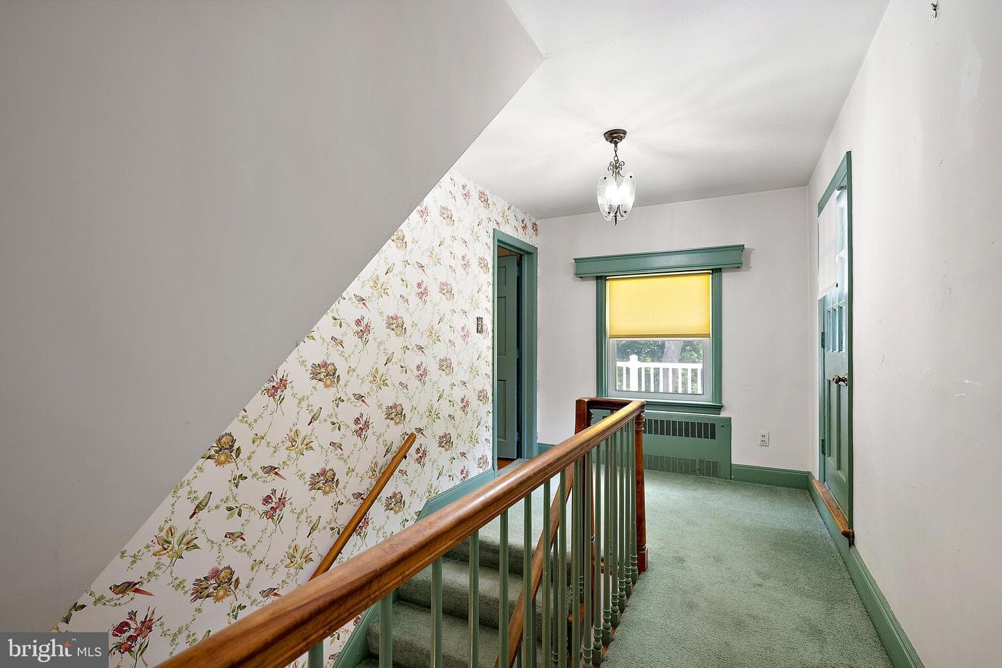 609 N Pinehurst Avenue photo 31