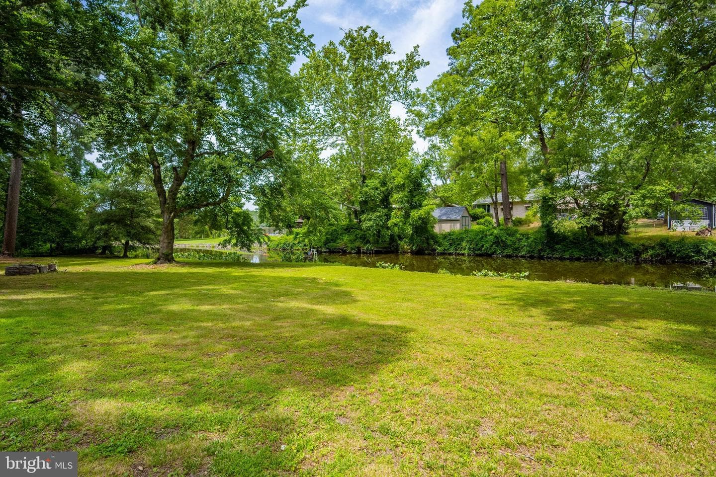 609 N Pinehurst Avenue photo 4