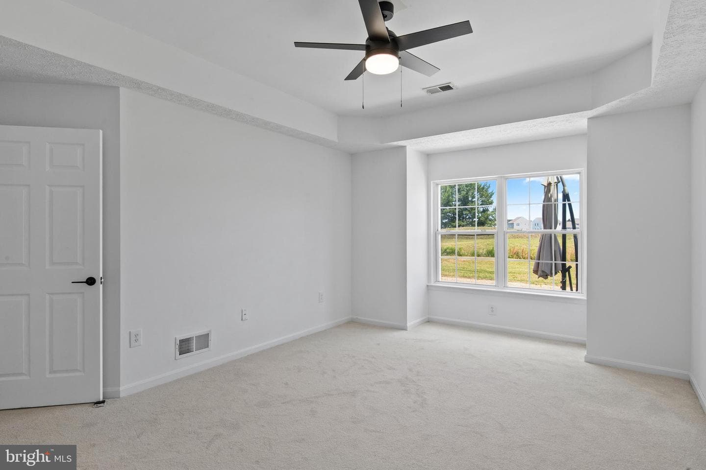 9002 Executive Club Drive photo 5