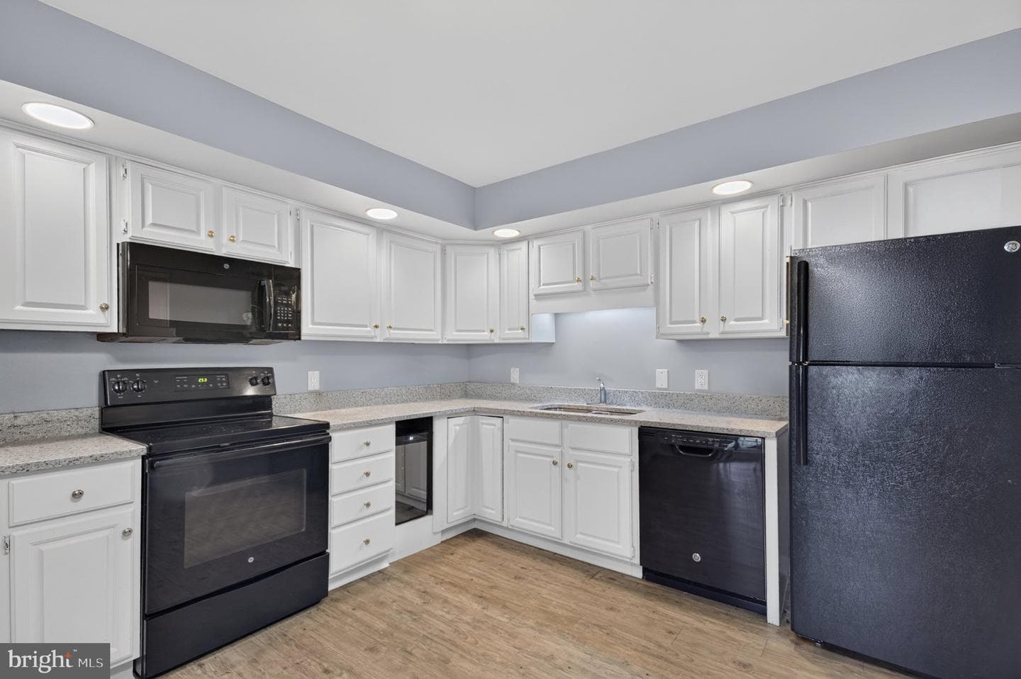 227 Canal Park Drive #402 photo 5