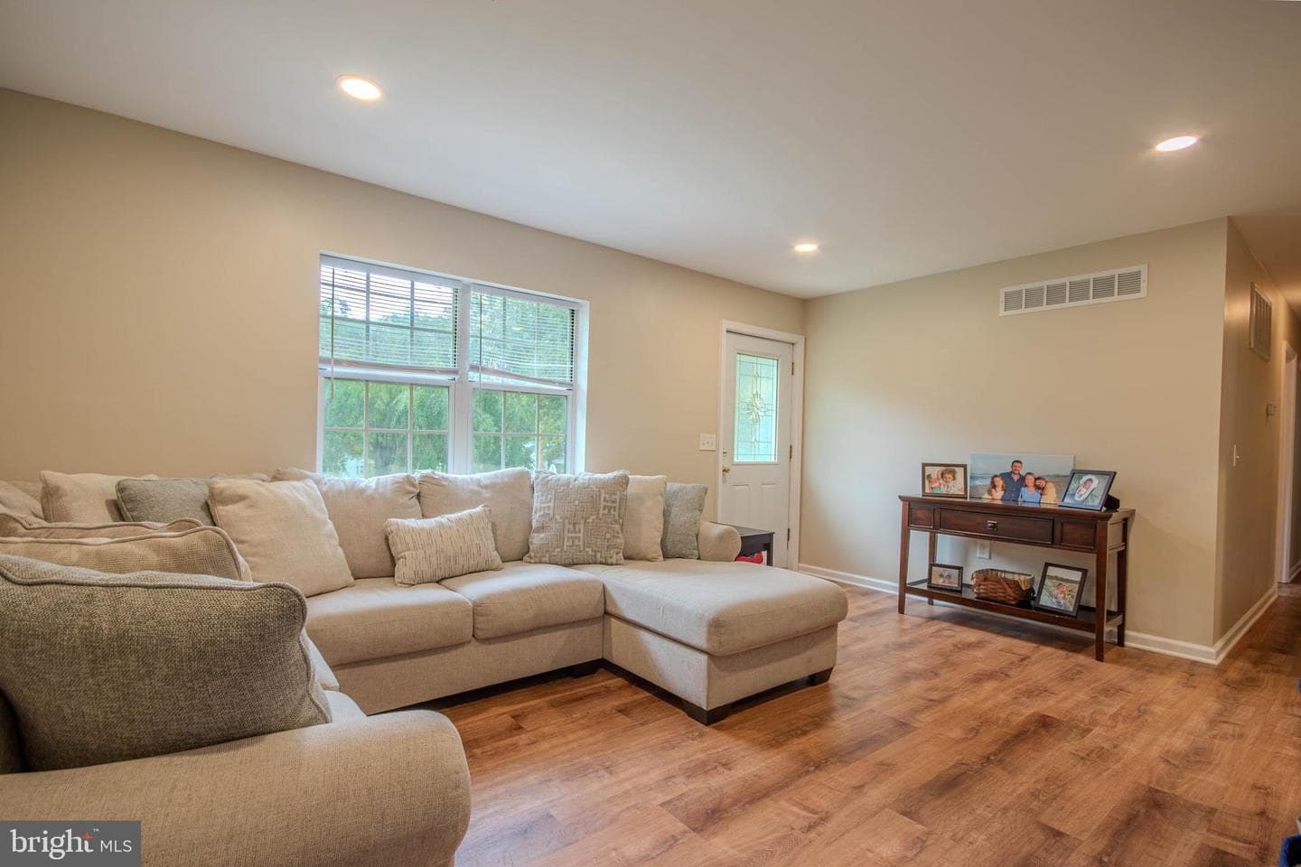 5918 Rockawalkin Road photo 6
