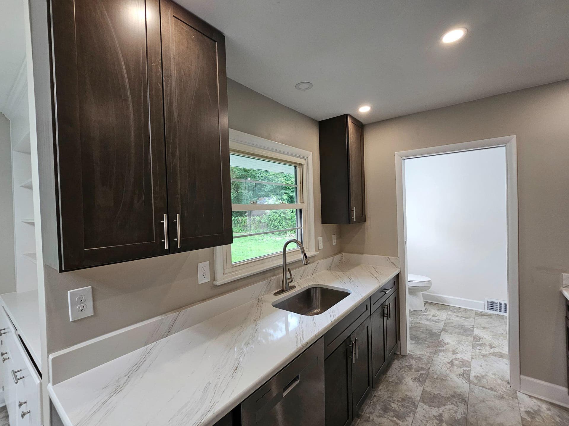 122 Hall Drive photo 11