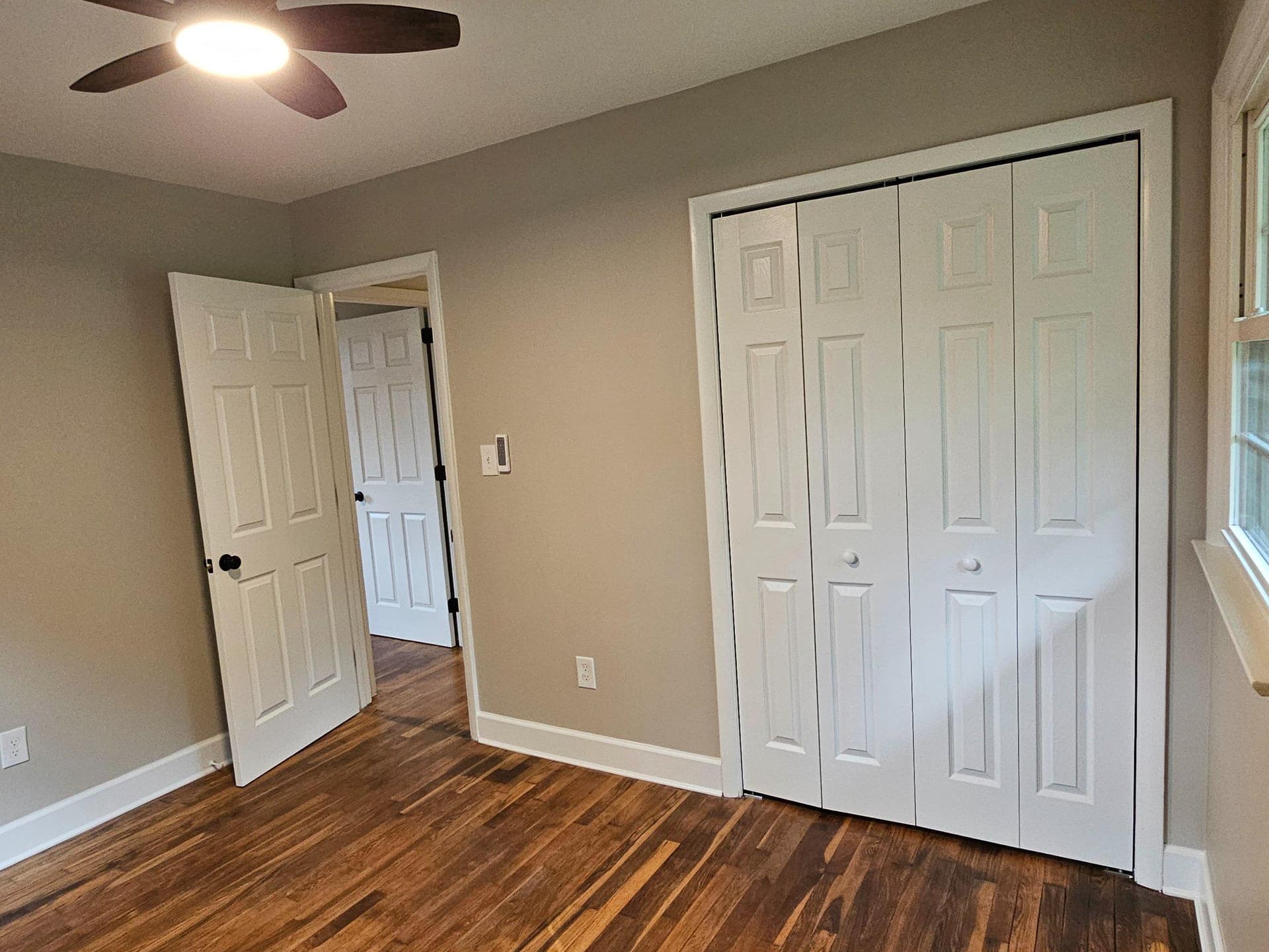 122 Hall Drive photo 23