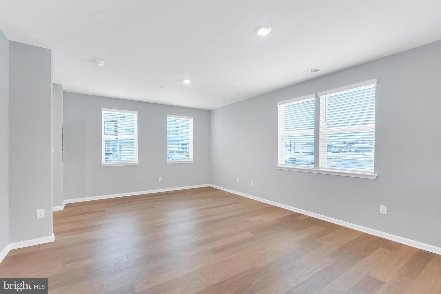 1408 Sugarplum Lane photo 8