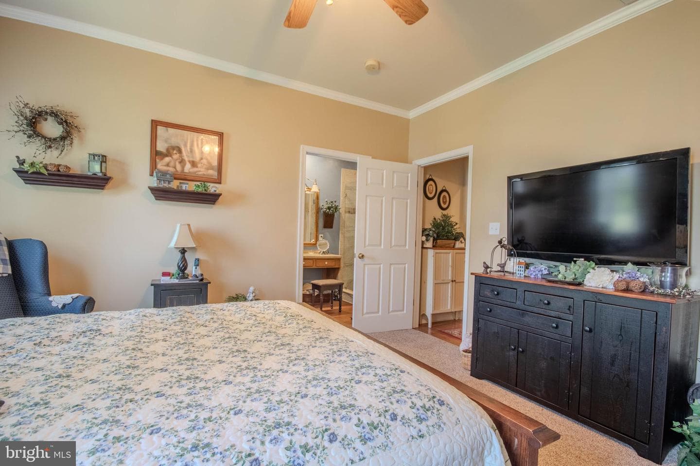 25926 Cadillac Way photo 17