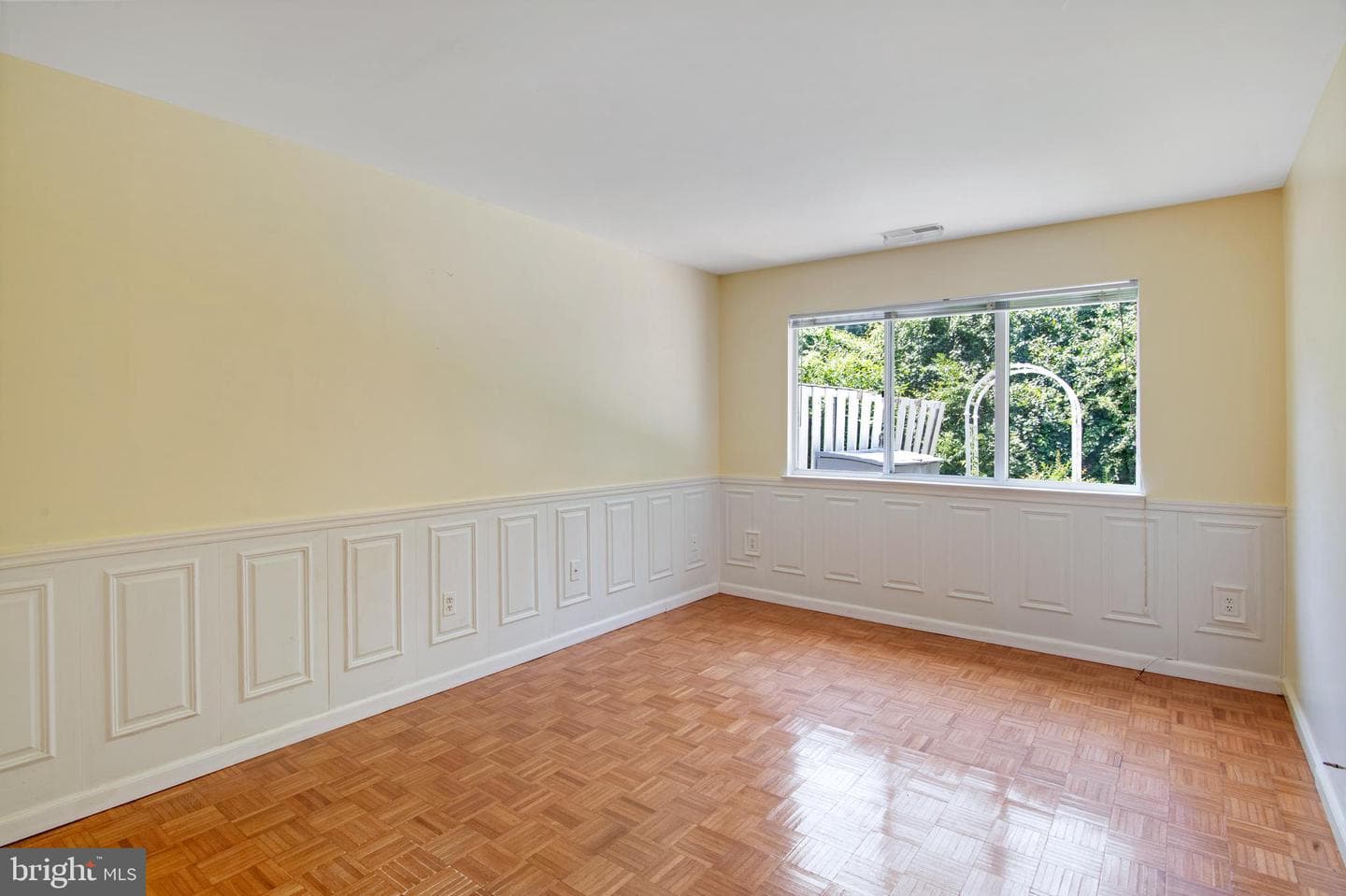 1018 Bayshore Court photo 18