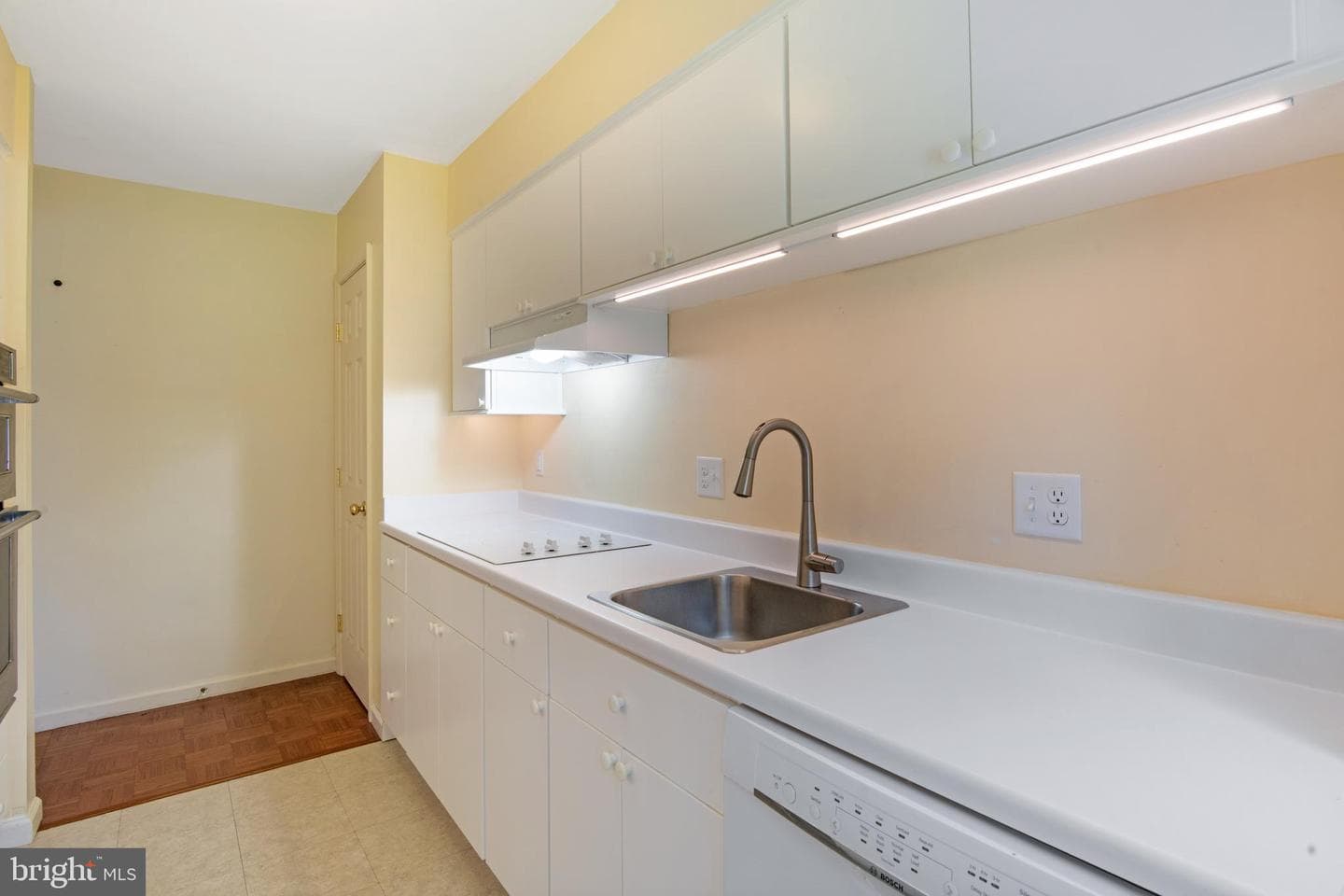 1018 Bayshore Court photo 26