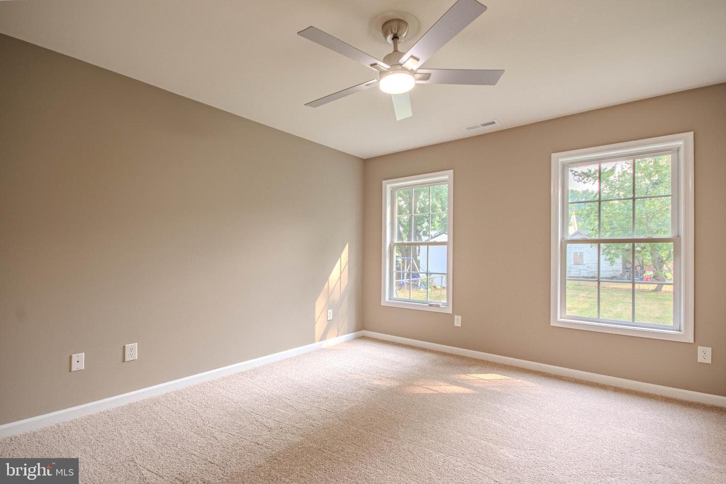 406 Bethel Street photo 11
