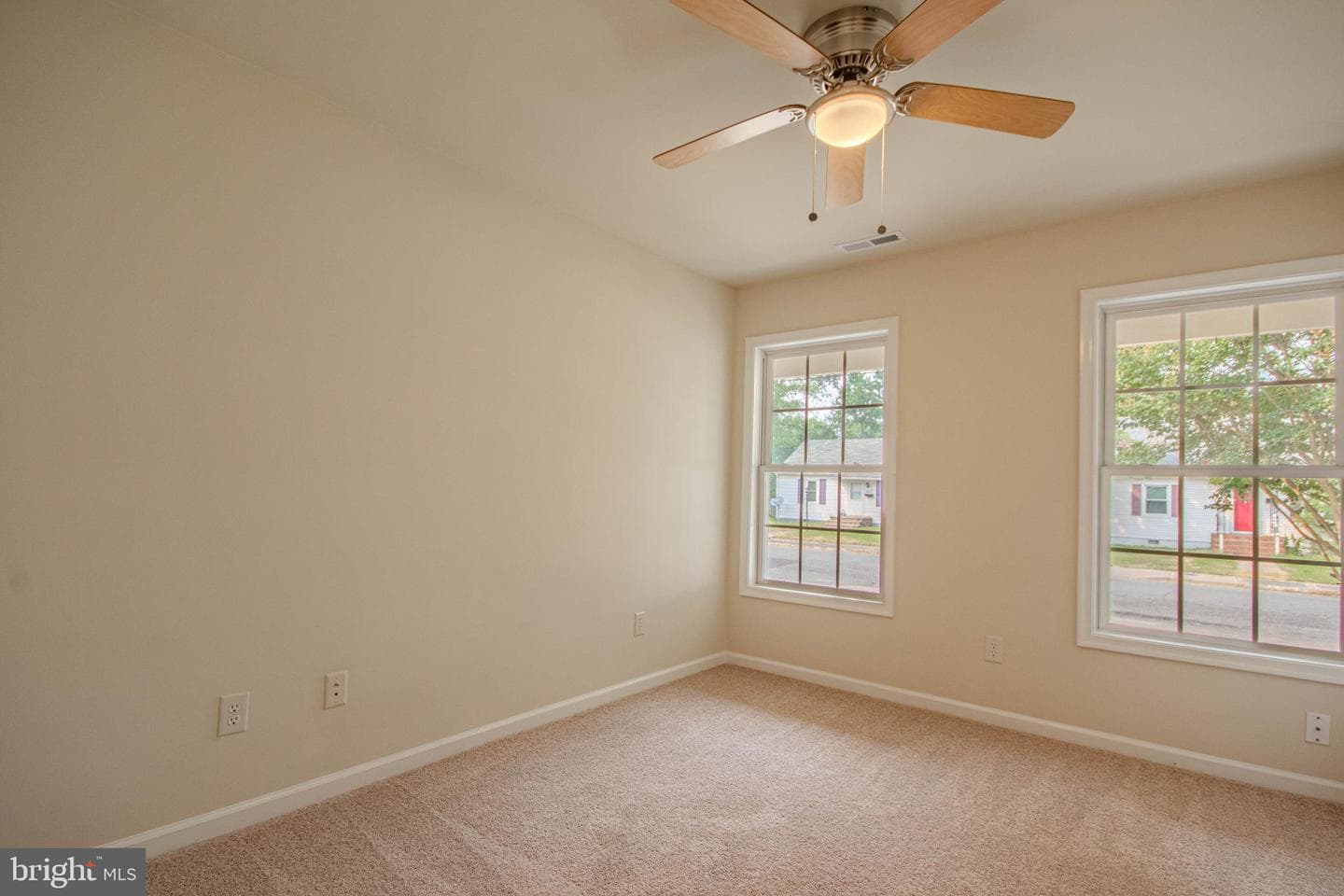 406 Bethel Street photo 15