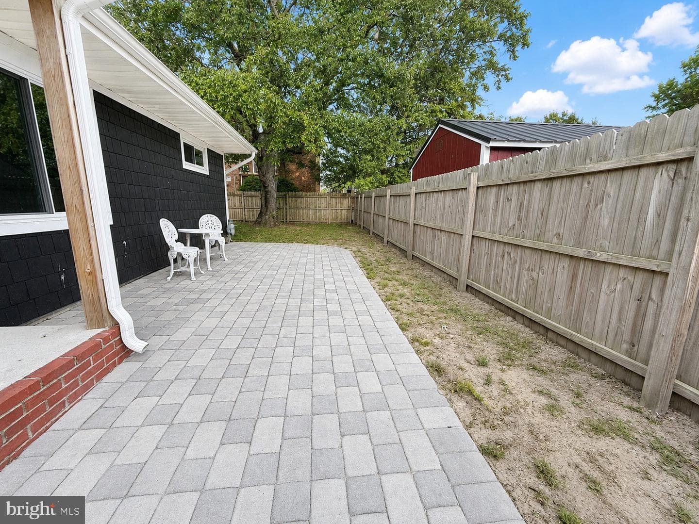 1021 Spring Avenue photo 3