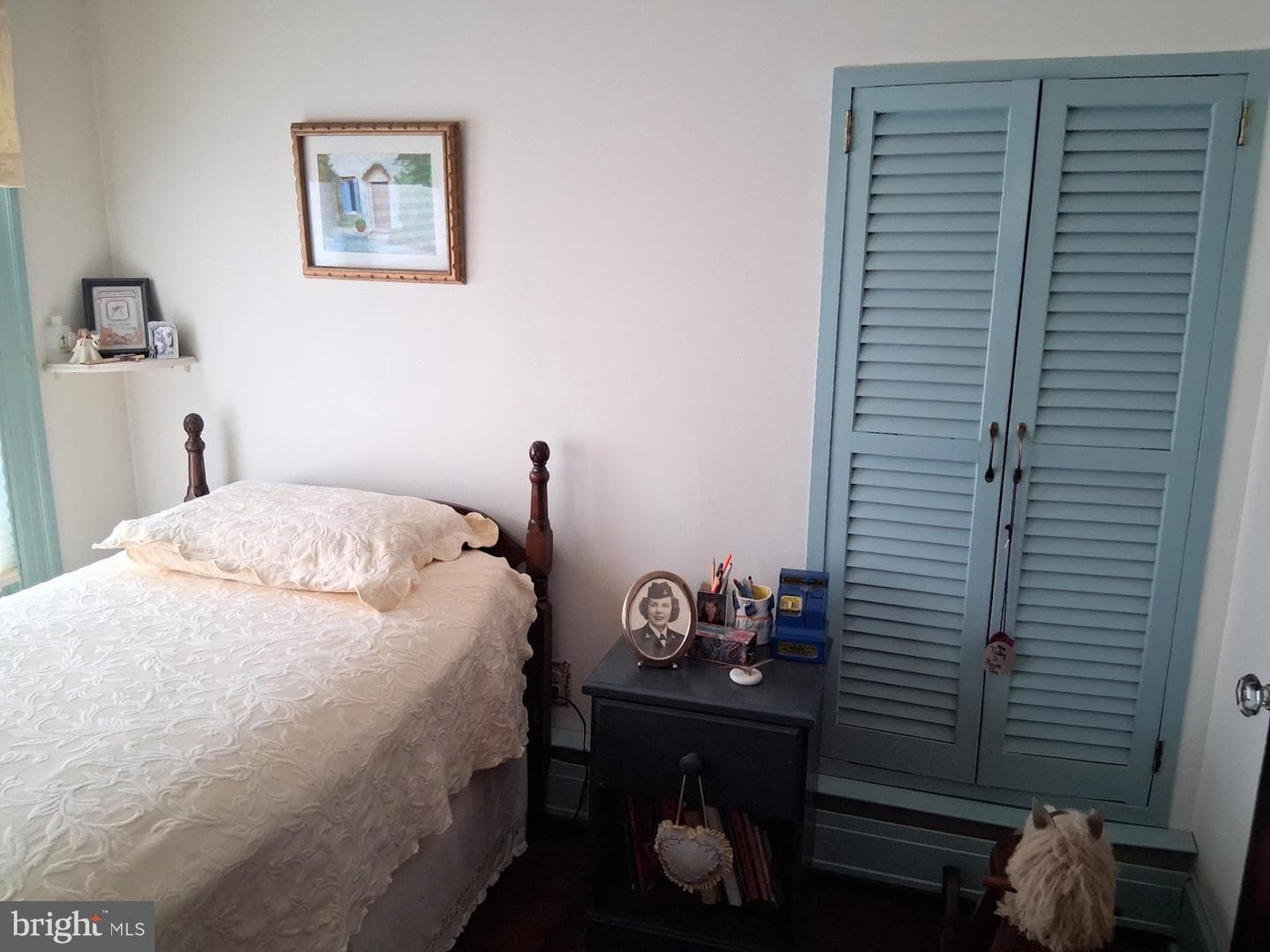 512 W College Avenue photo 25