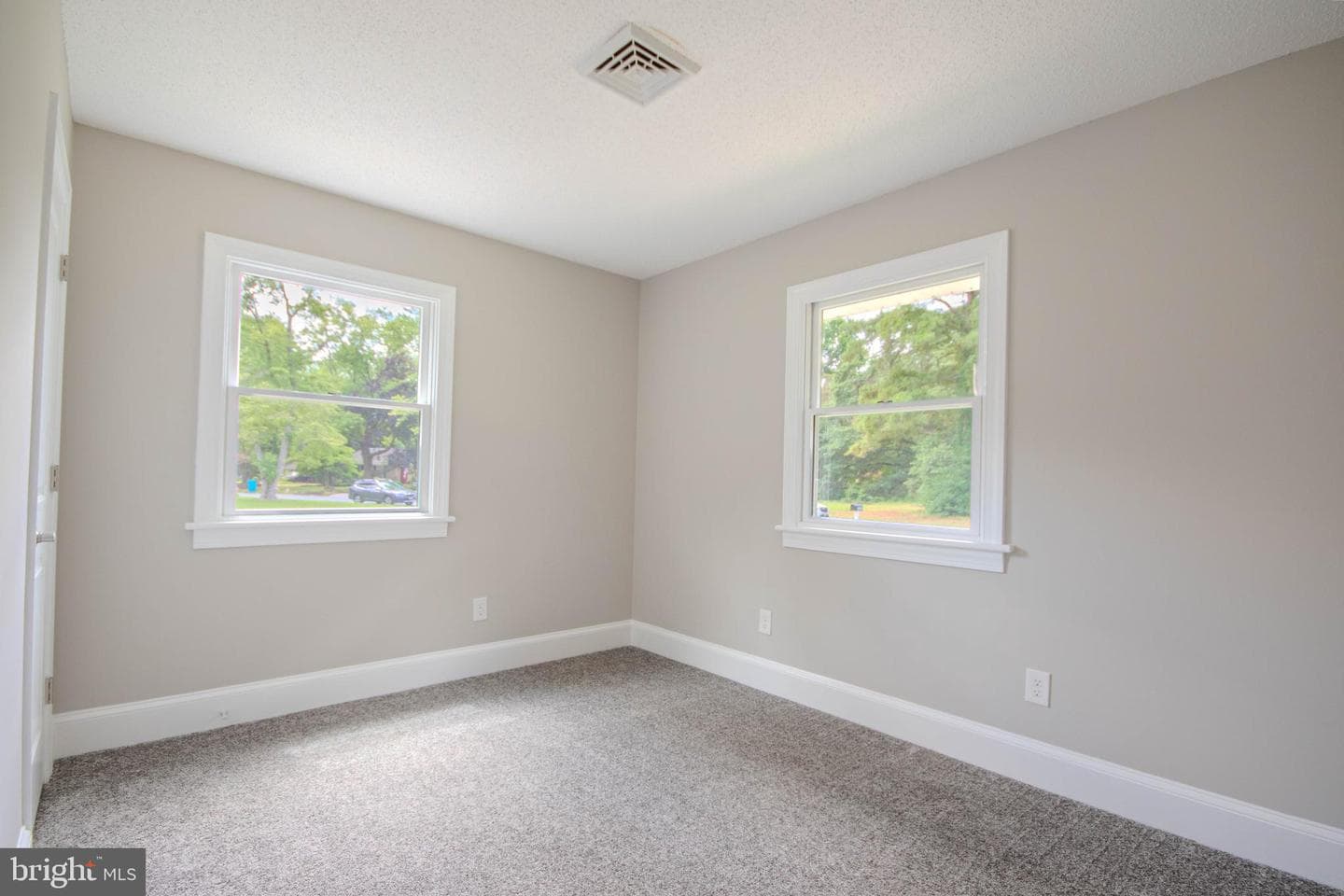 31686 Kenilworth Drive photo 16
