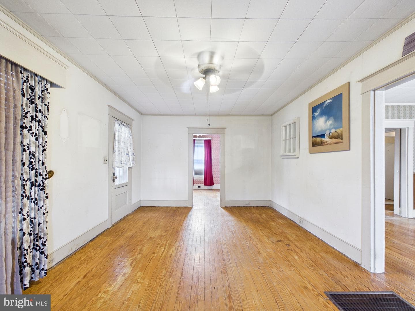 310 Lillian Street photo 14
