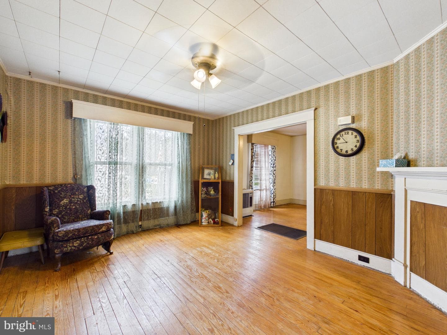 310 Lillian Street photo 17