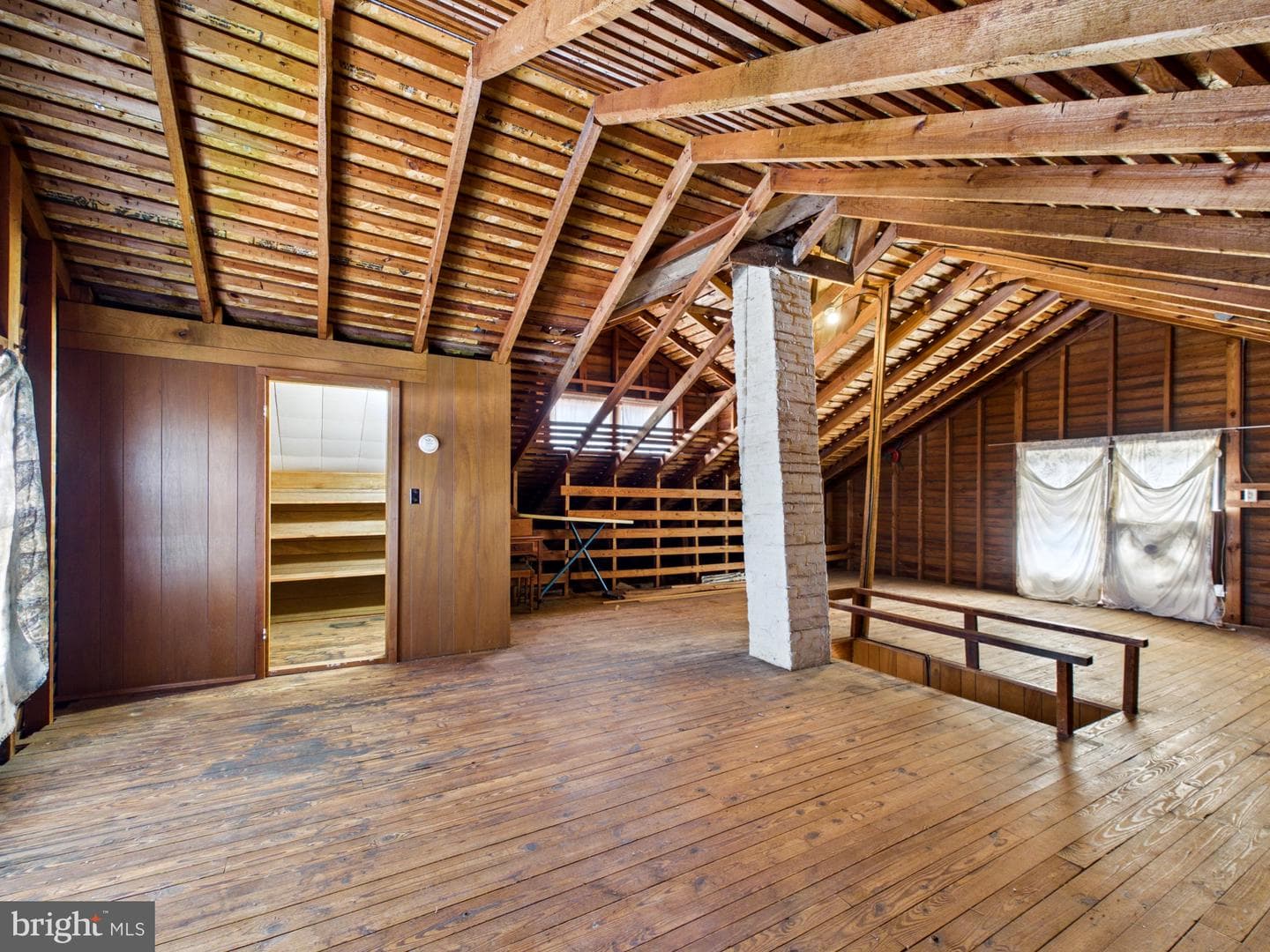 310 Lillian Street photo 33