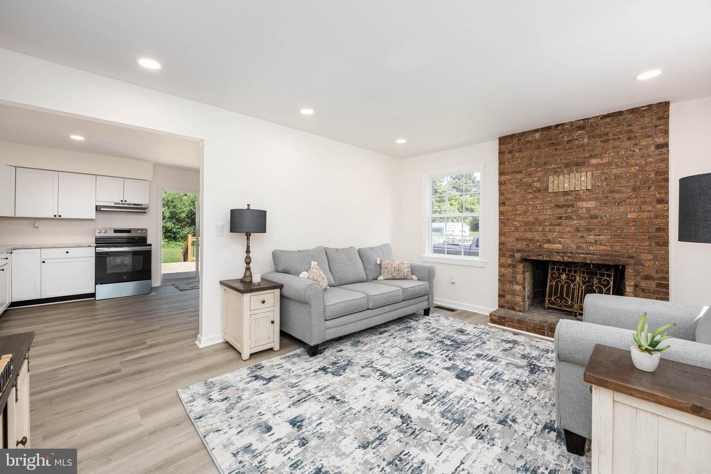 8681 Jersey Road photo 5
