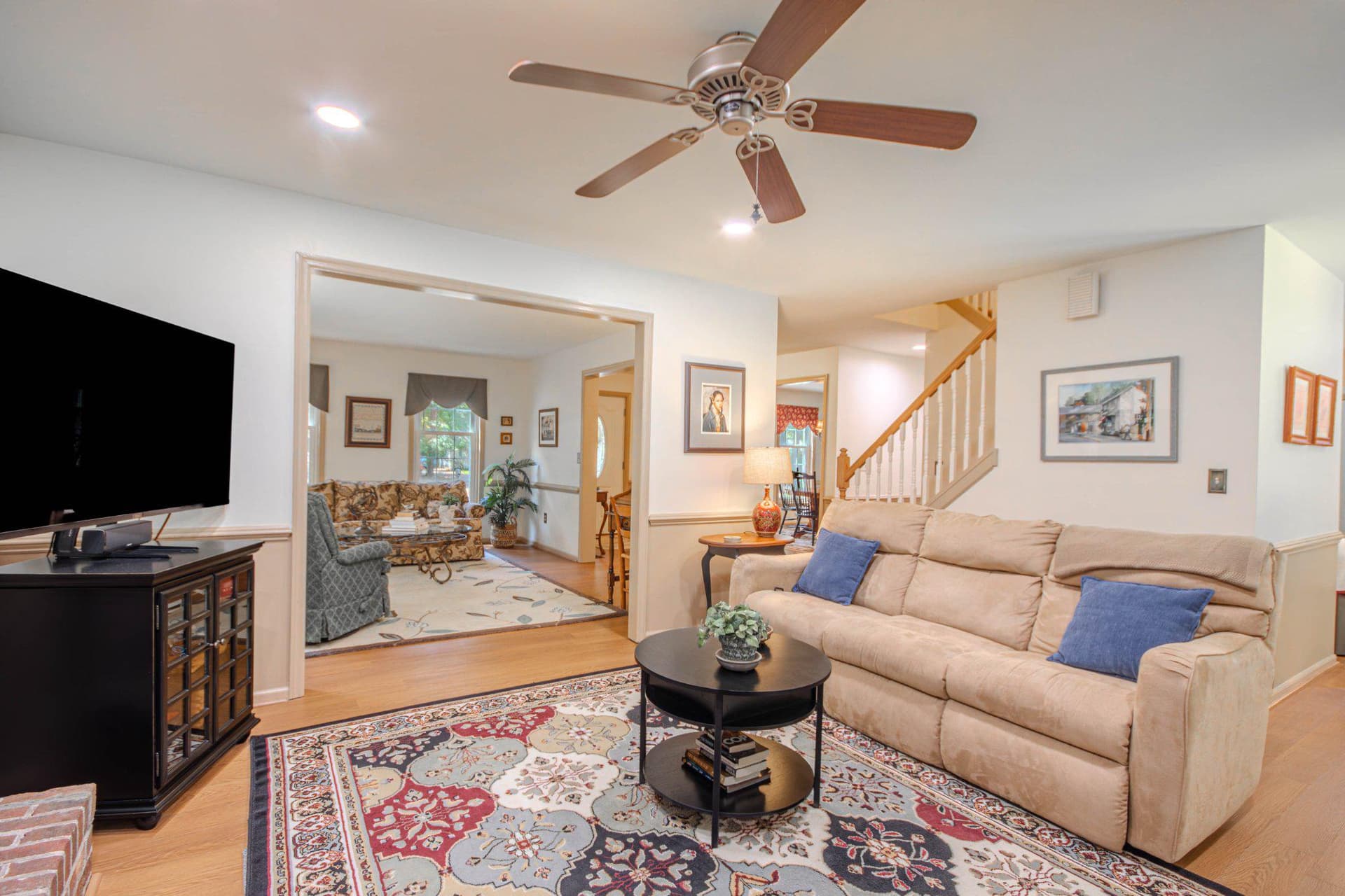 7301 Topaz Court photo 10