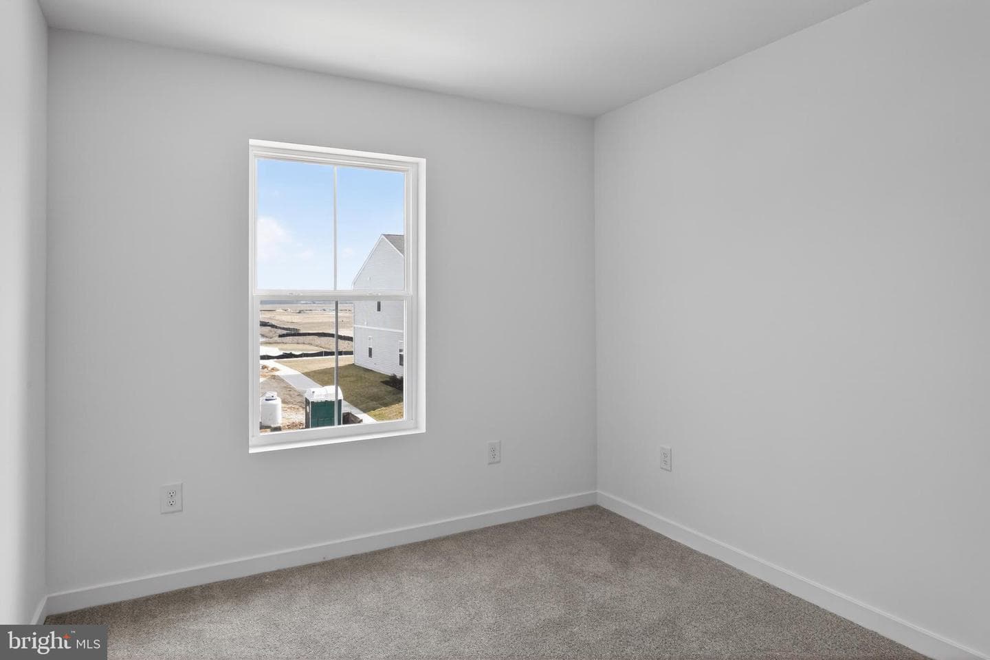 306 Clement Loop photo 17