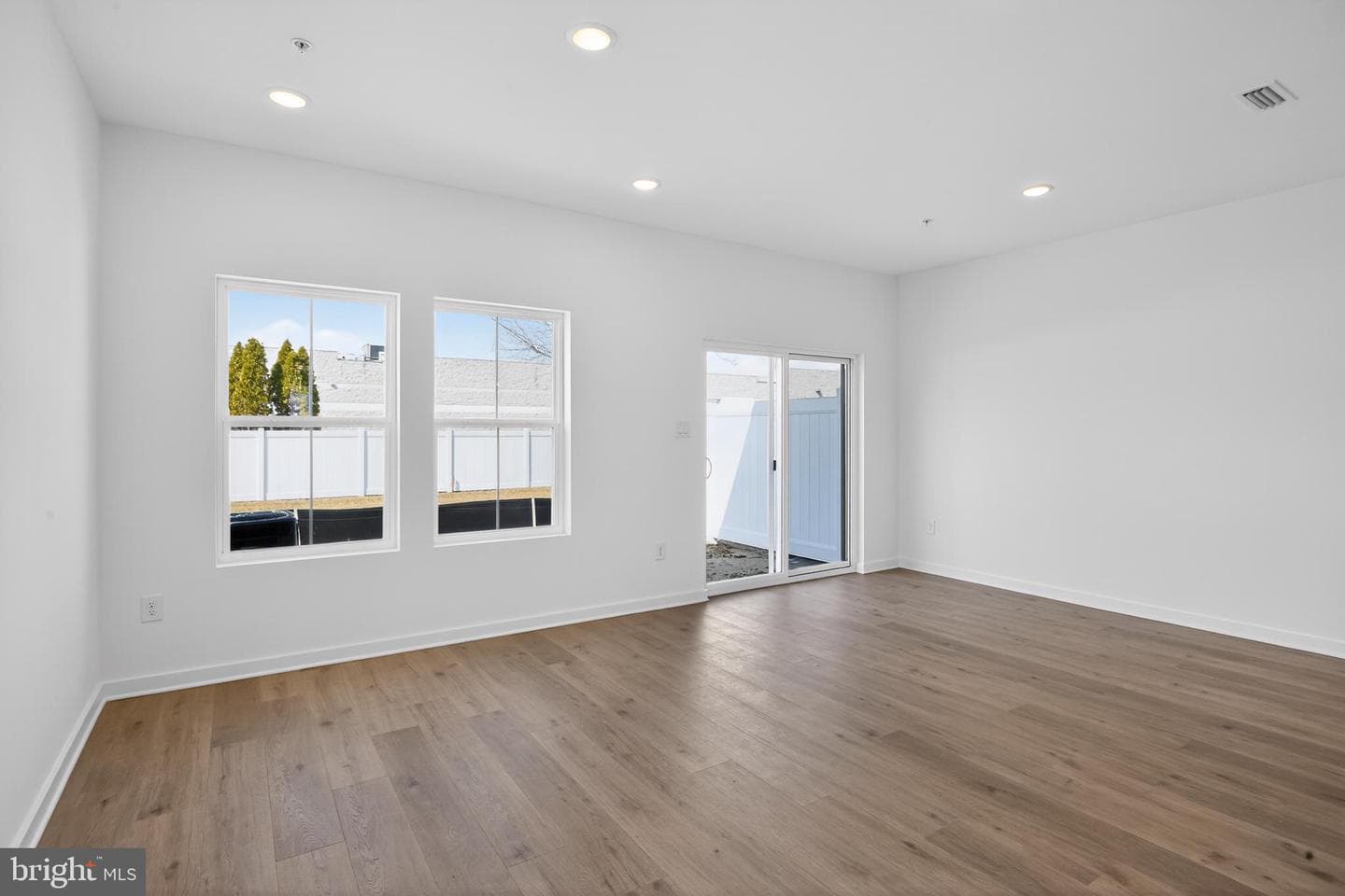 302 Clement Loop photo 10
