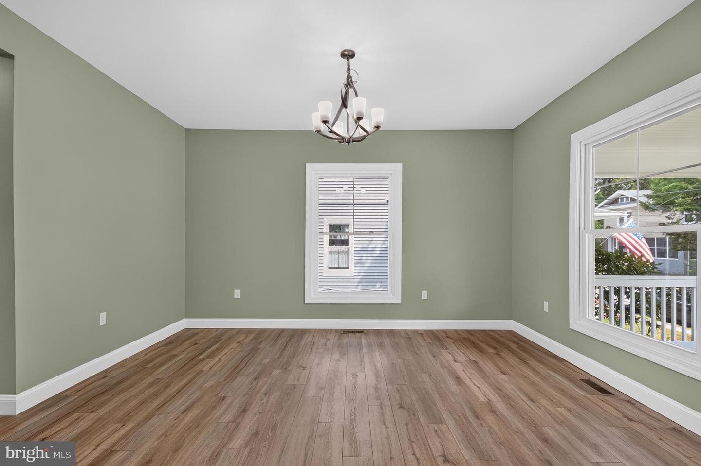 401 E Pine Street photo 12