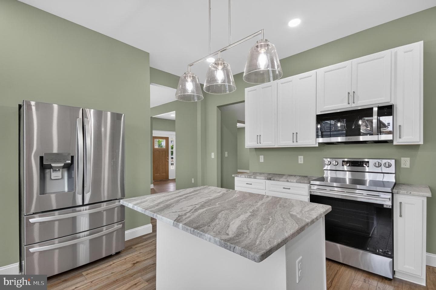 401 E Pine Street photo 14