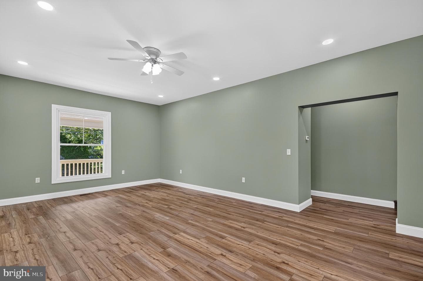 401 E Pine Street photo 9