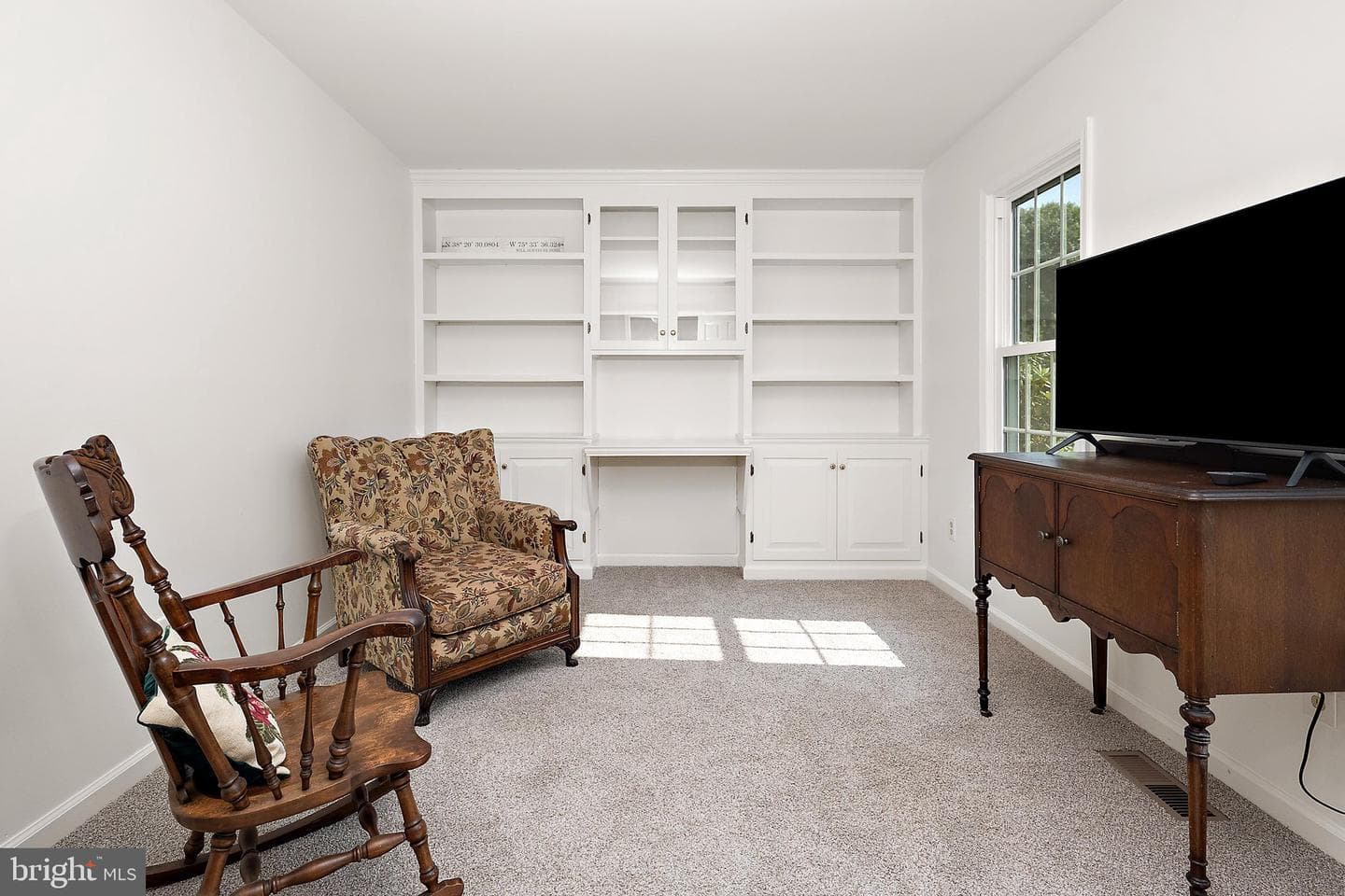 1104 Calebs Way photo 5