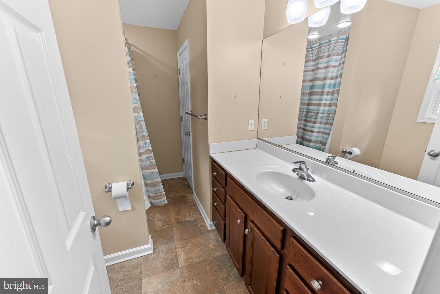 8225 Democracy Drive photo 19