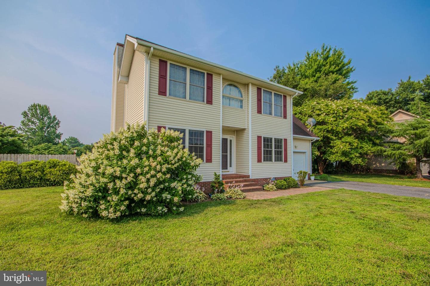 26521 Pemberton Drive photo 3