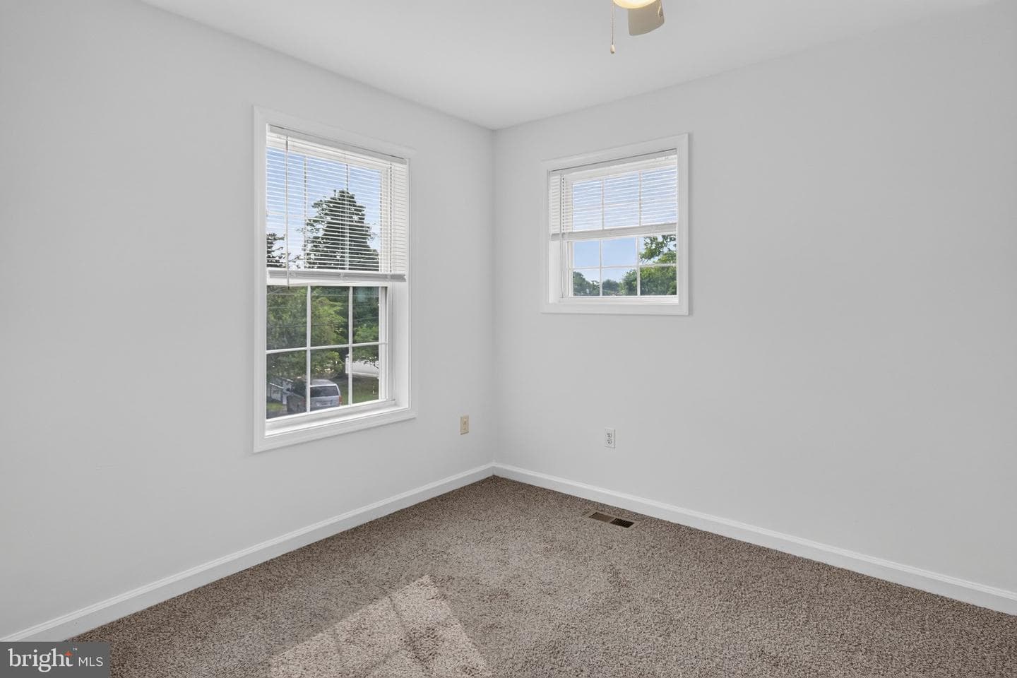 202 Linwood Avenue photo 16