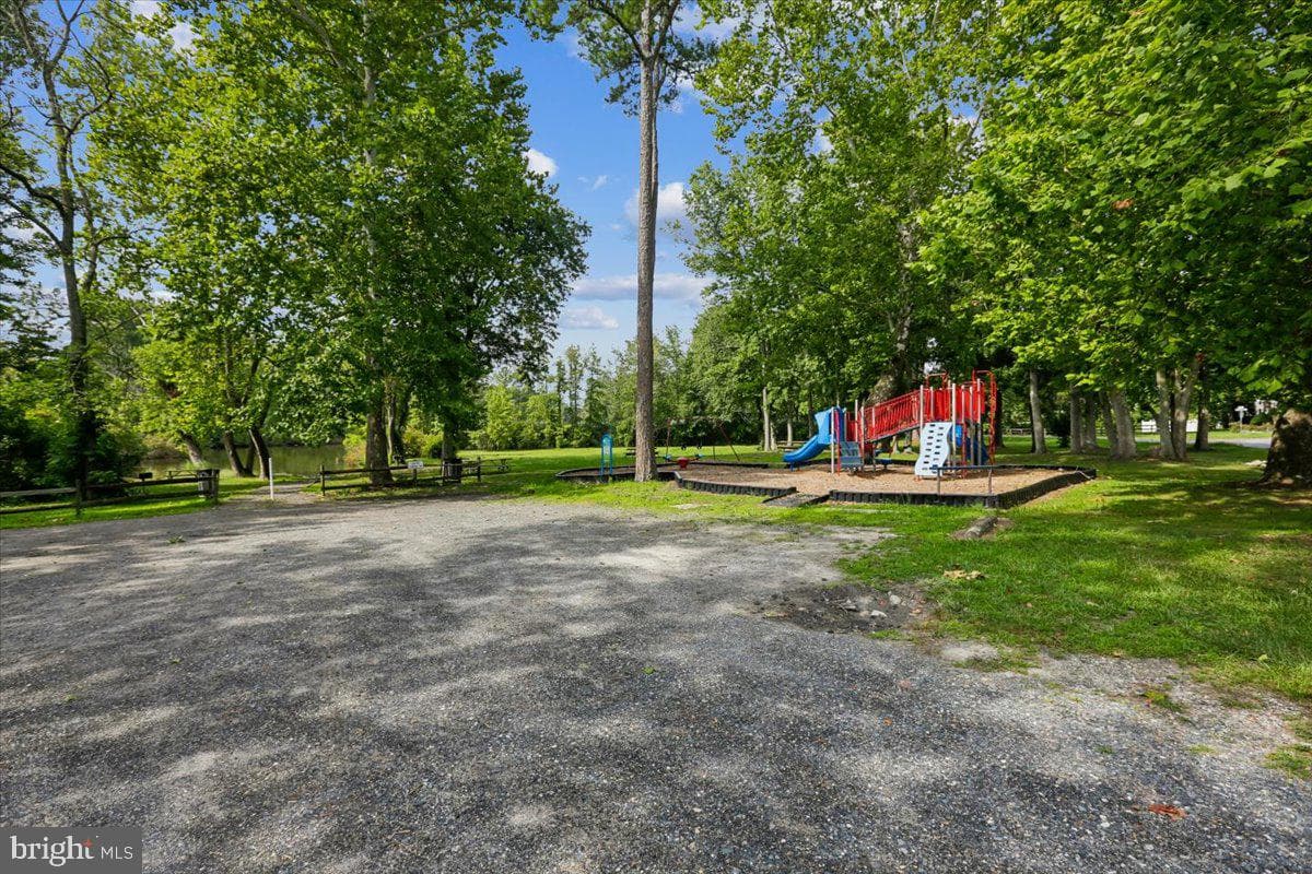 26687 Passerdyke Court photo 24