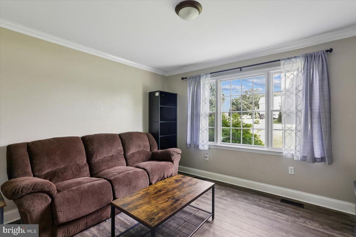 26687 Passerdyke Court photo 6